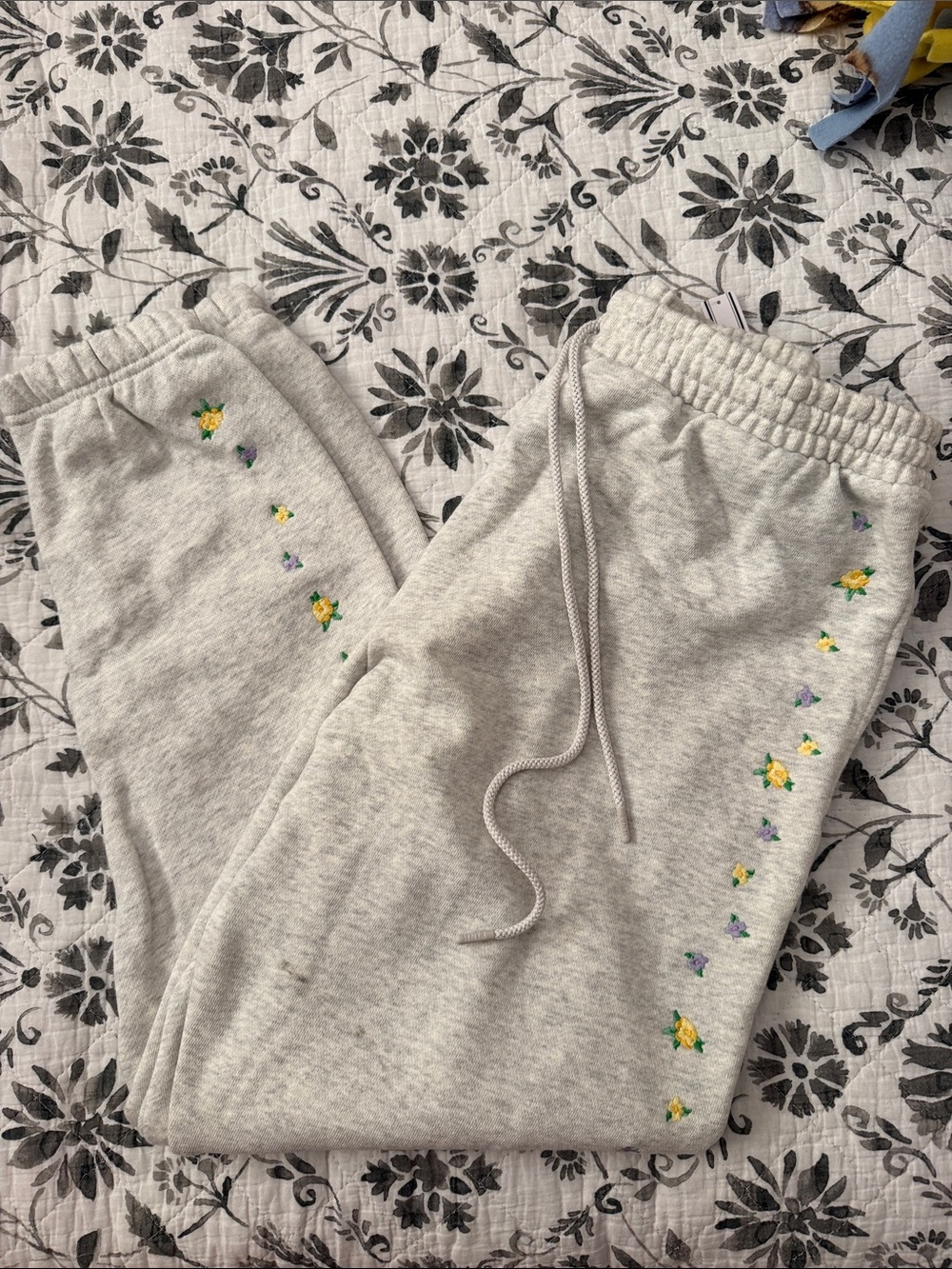 NWT PINK Slim Sweatpants L